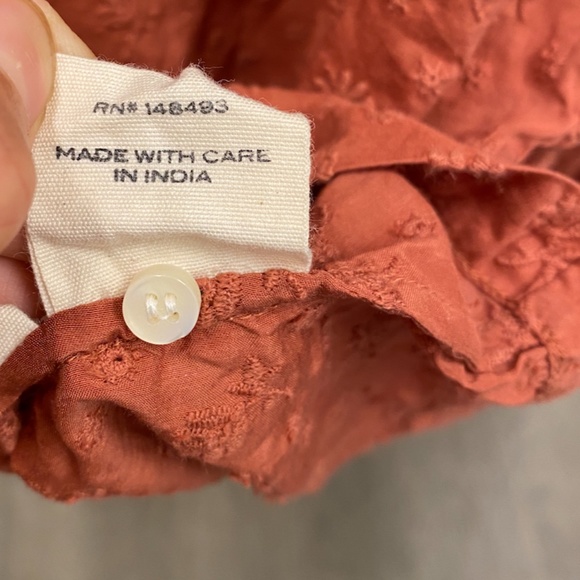 Doen Rust Blouse with Ruffled Collar - Picture 6 of 6